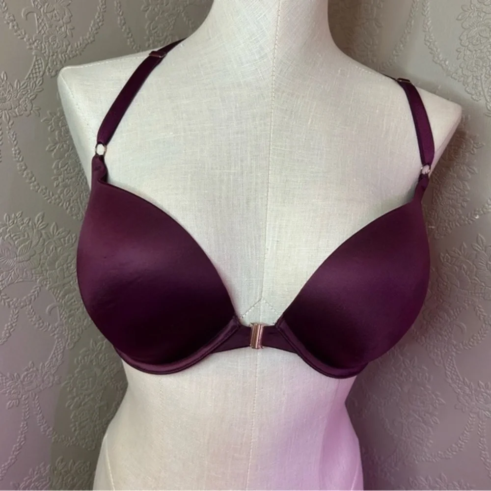 Victoria’s Secret very sexy push-up 32DDD front close under wire